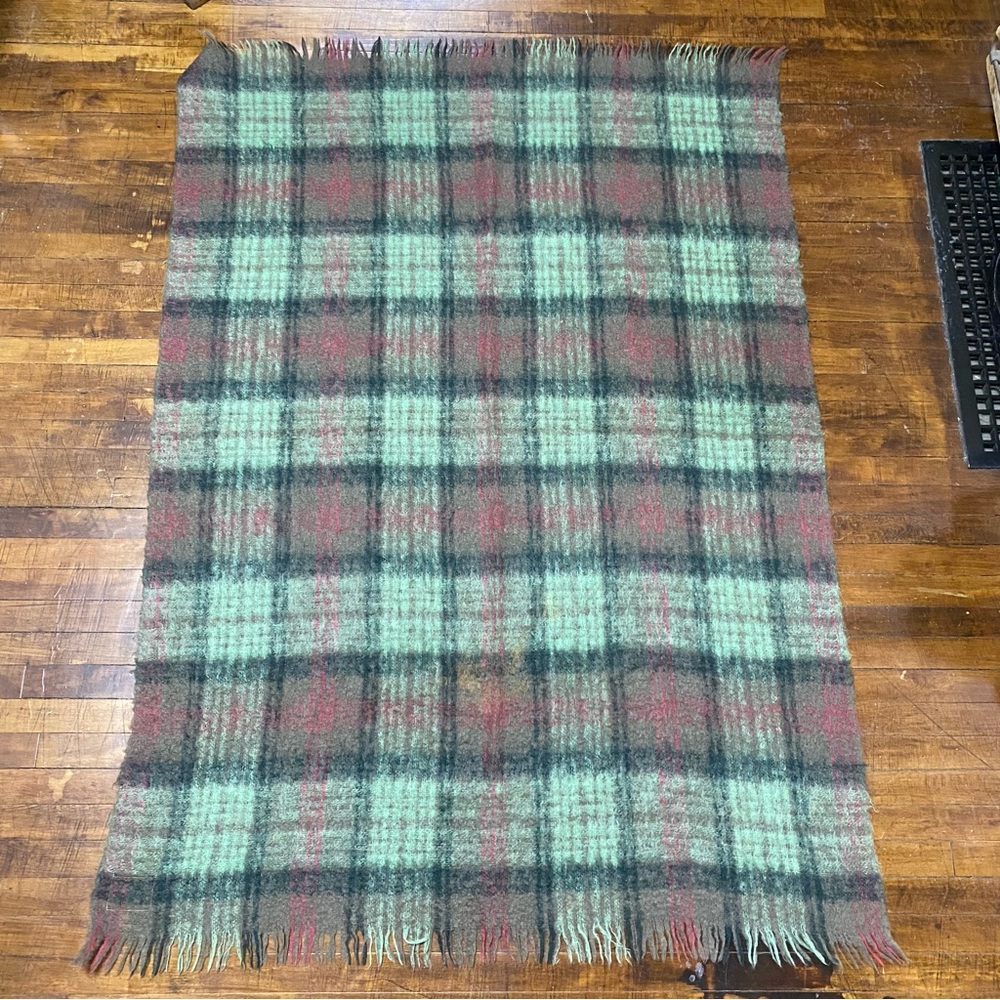 Vintage Glentana Plaid Fringe Throw Blanket 49” X 70” Mohair/Wool Scotland - Picture 8 of 8